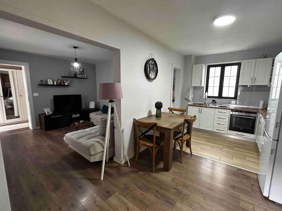 Spacious In A Trendy Neighborhood