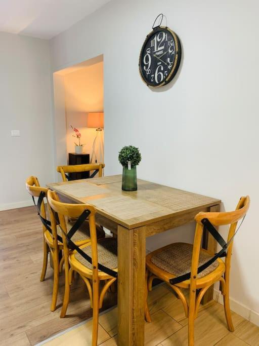 Spacious In A Trendy Neighborhood